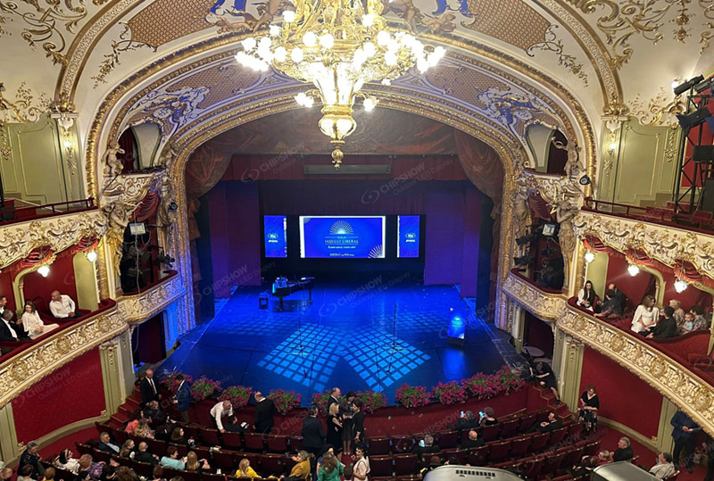 C-Beetle P2.97 Bühnenleinwand für Theater in Rumänien