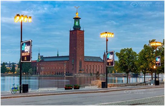 Der zukünftige Werbetrend! CHIPSHOW Smart City bunter LED-Lichtmast-Bildschirm, kann eine Lösung sein.